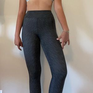 NWOT Lululemon Lab Leggings